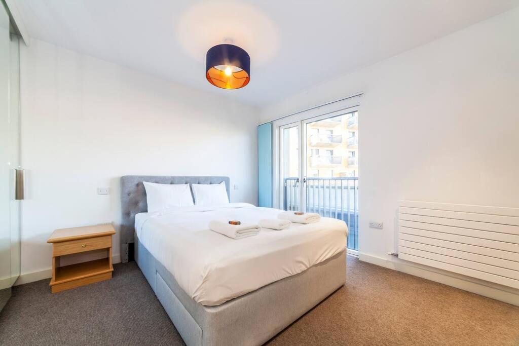 Stunning New 3 Bdr Duplex Wbalcony, East London Apartamento Exterior foto
