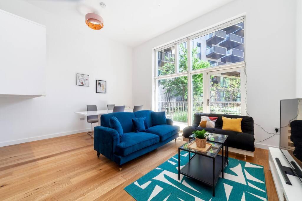Stunning New 3 Bdr Duplex Wbalcony, East London Apartamento Exterior foto